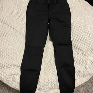 Black skinny jeans